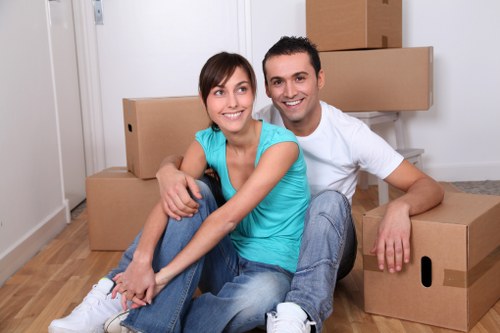 Packing and moving furniture from a Bermondsey apartment with protection for fragile items