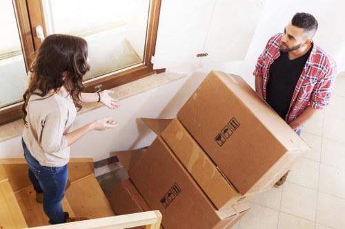 Local packing boxes and wrapping supplies for Bermondsey properties